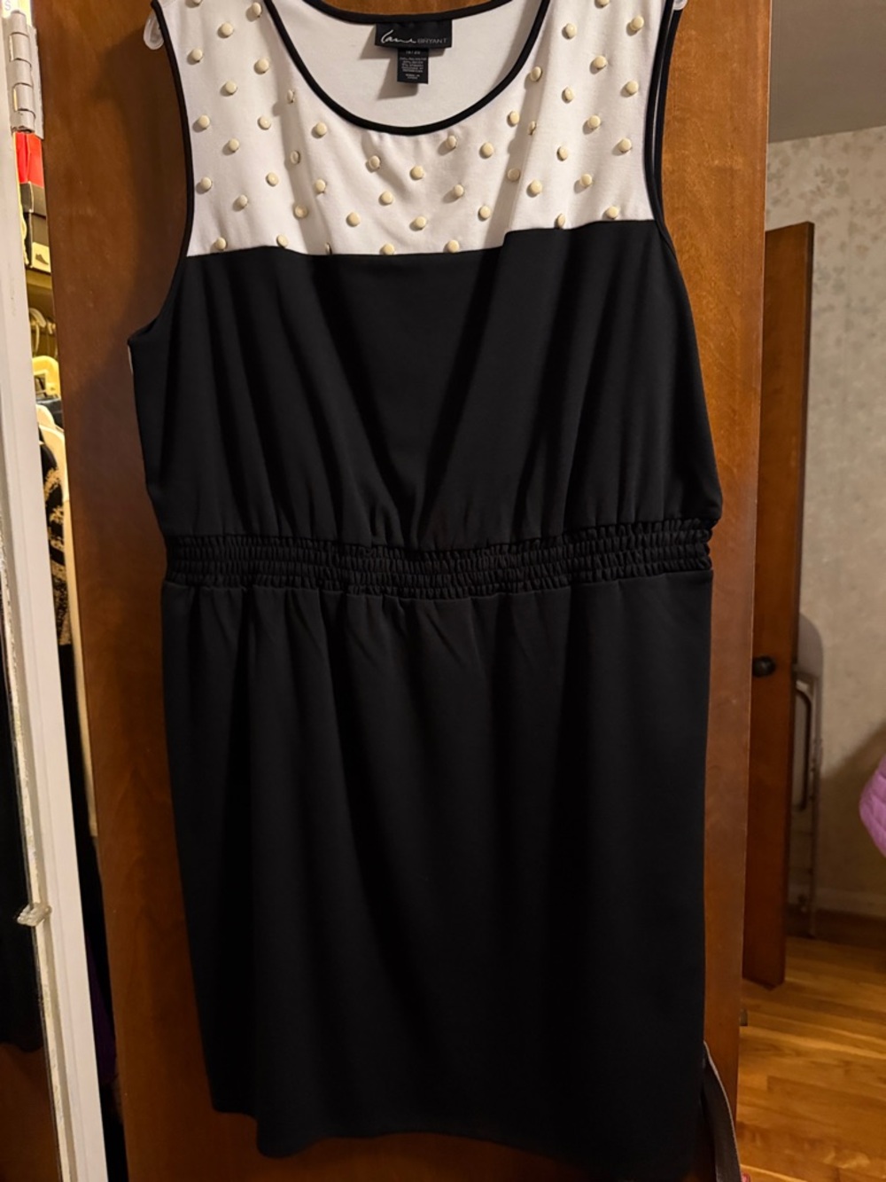 Dana Buchman Black and White Sleeveless Midi Dress with Gold Stud Accents